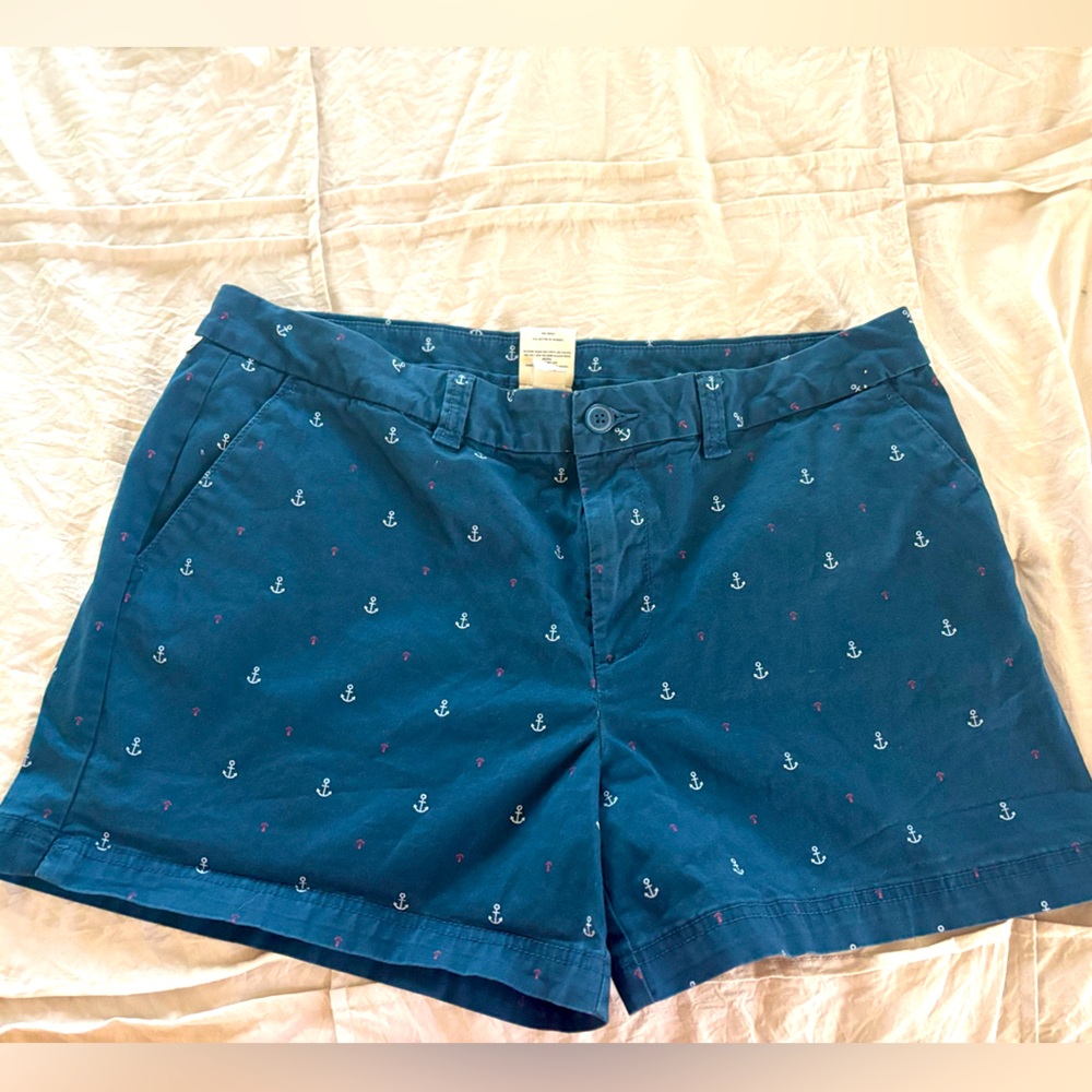 Blue size 16 Magellan shorts